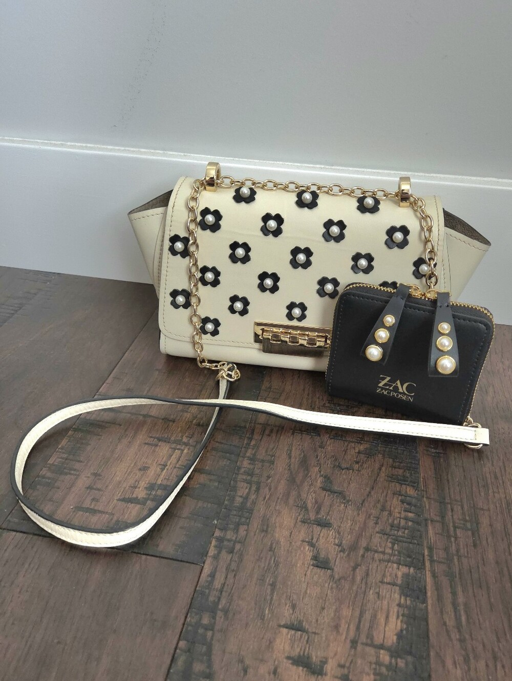 ZAC Zac Posen Cream Floral Chain Crossbody Bag with Black Wallet. #SW